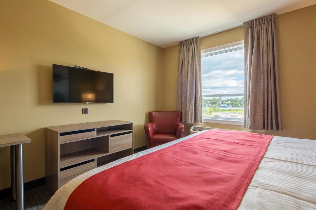 Готель Super 8 By Wyndham Mont Laurier Екстер'єр фото